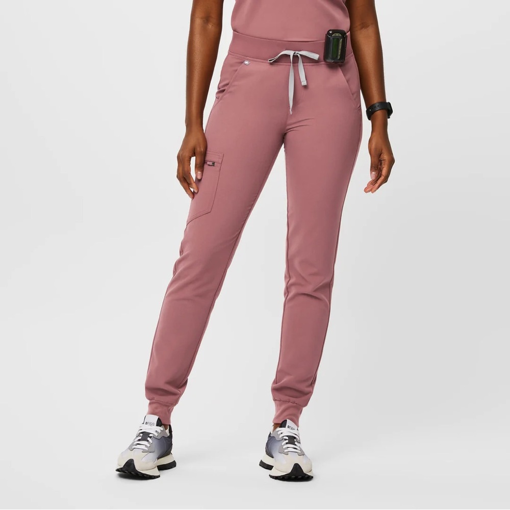 SP Mauve FIGS jogger scrub pants